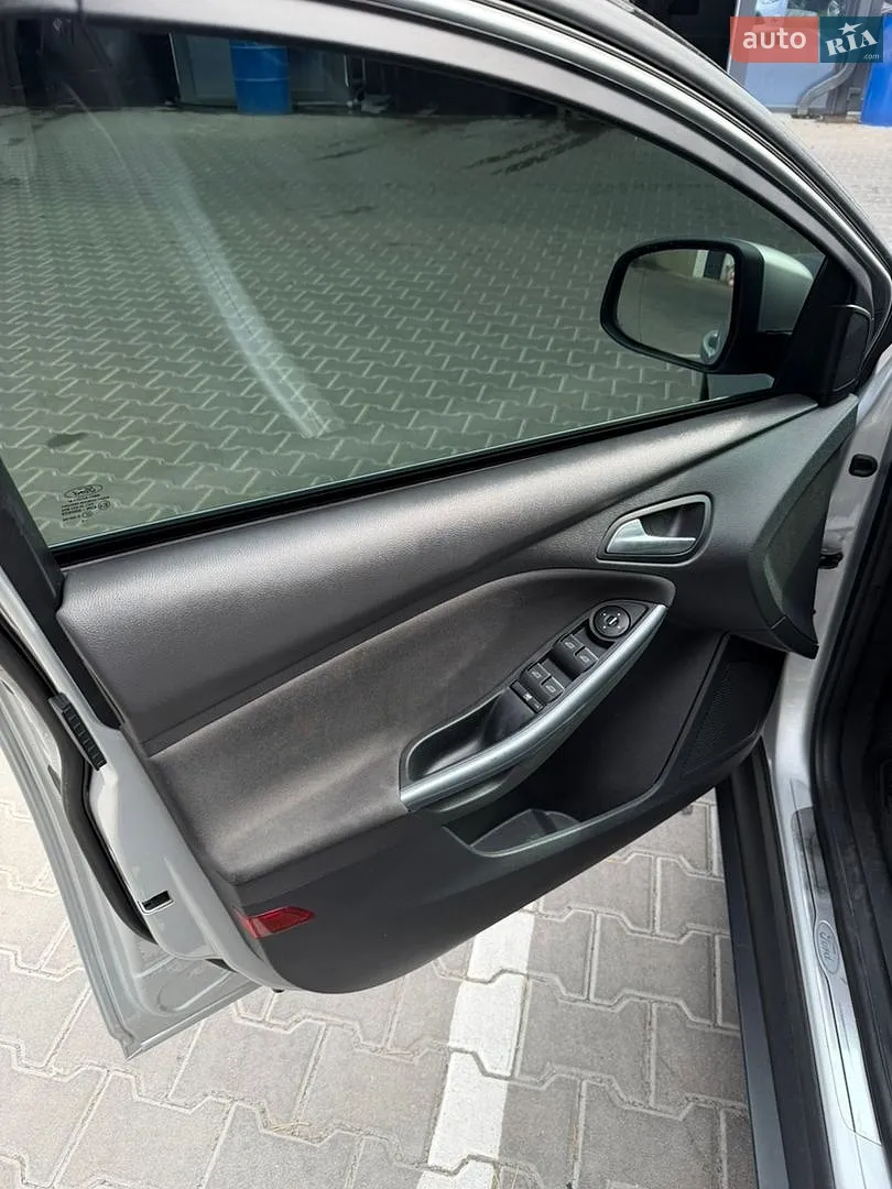 2012 Ford Focus - мініатюра 19