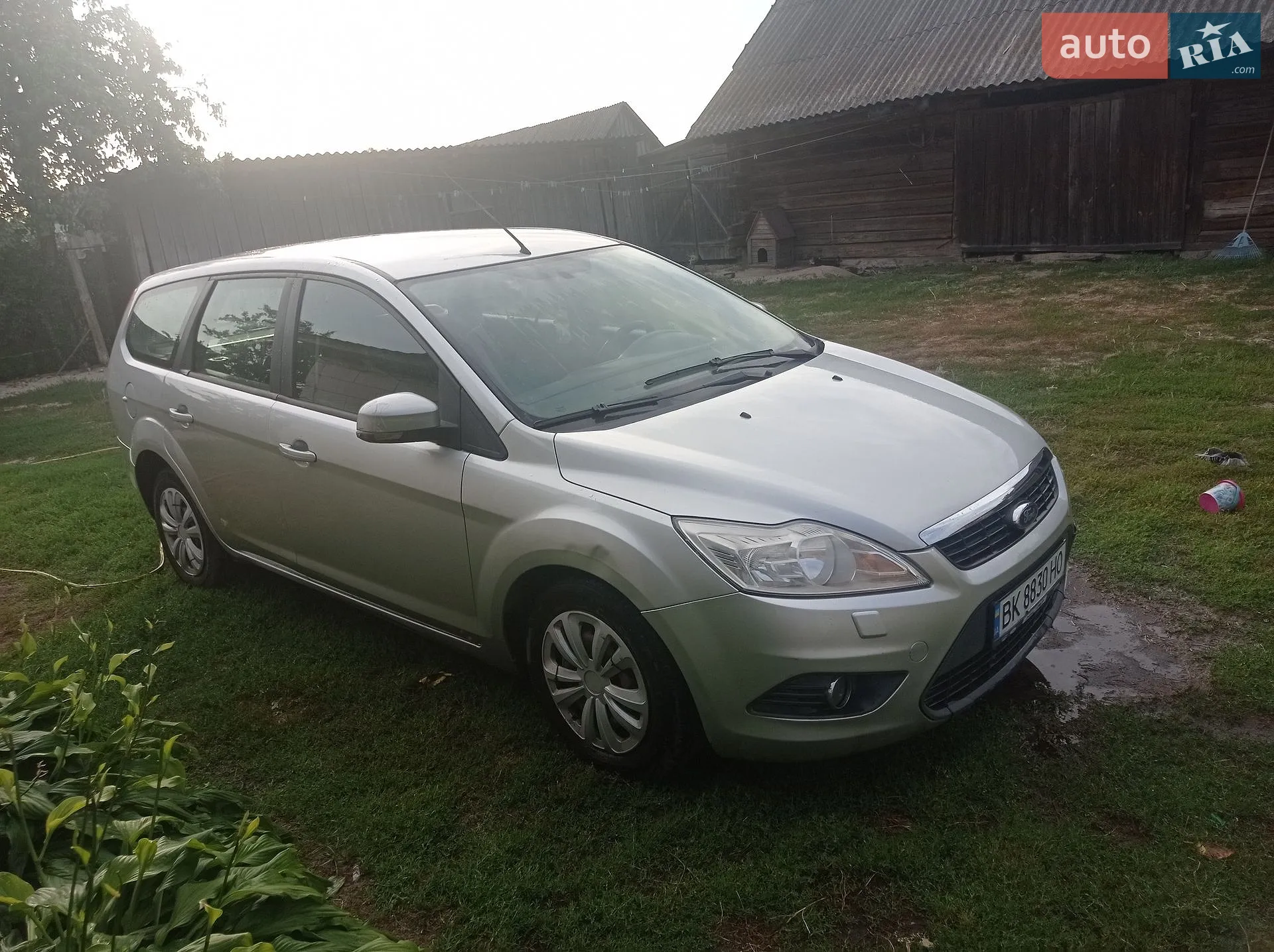 2010 Ford Focus - мініатюра 3