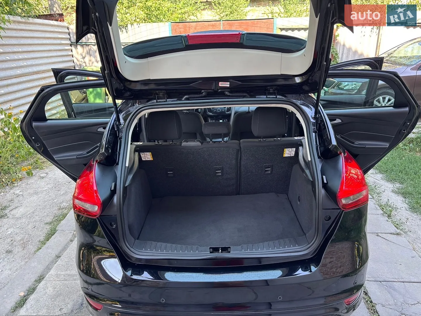 2016 Ford Focus - мініатюра 18