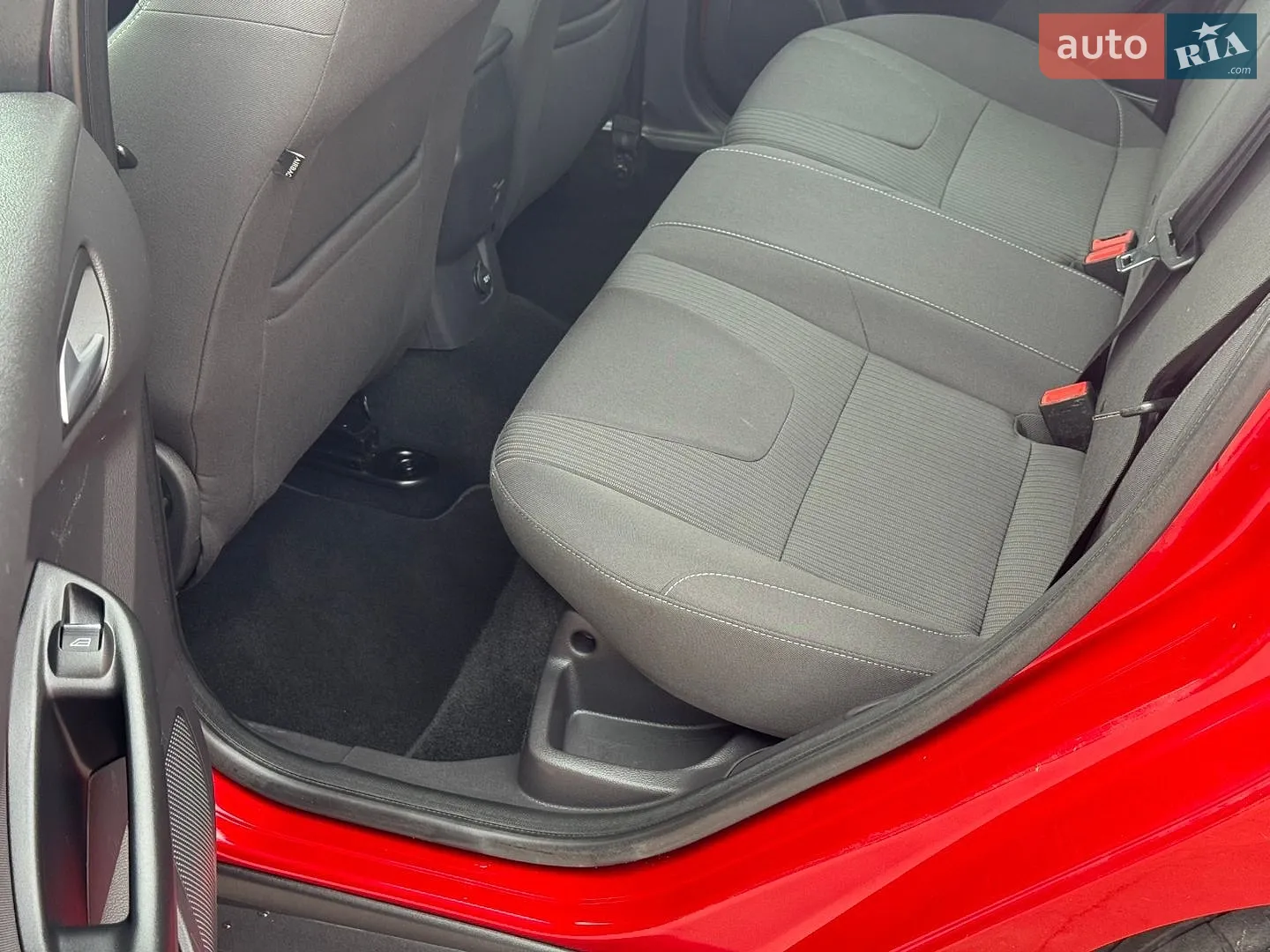 2012 Ford Focus - мініатюра 93