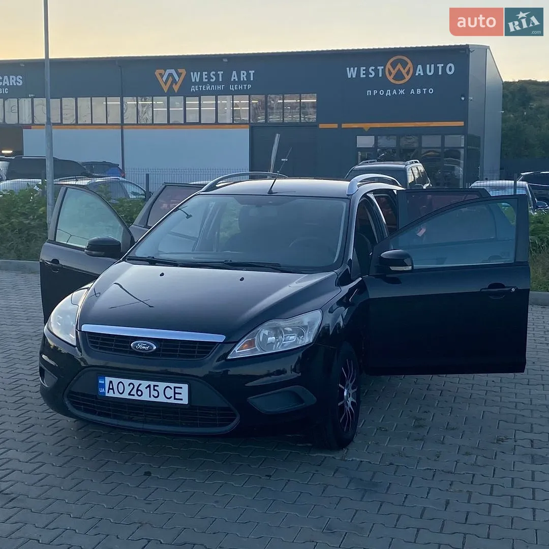 2010 Ford Focus - мініатюра 4