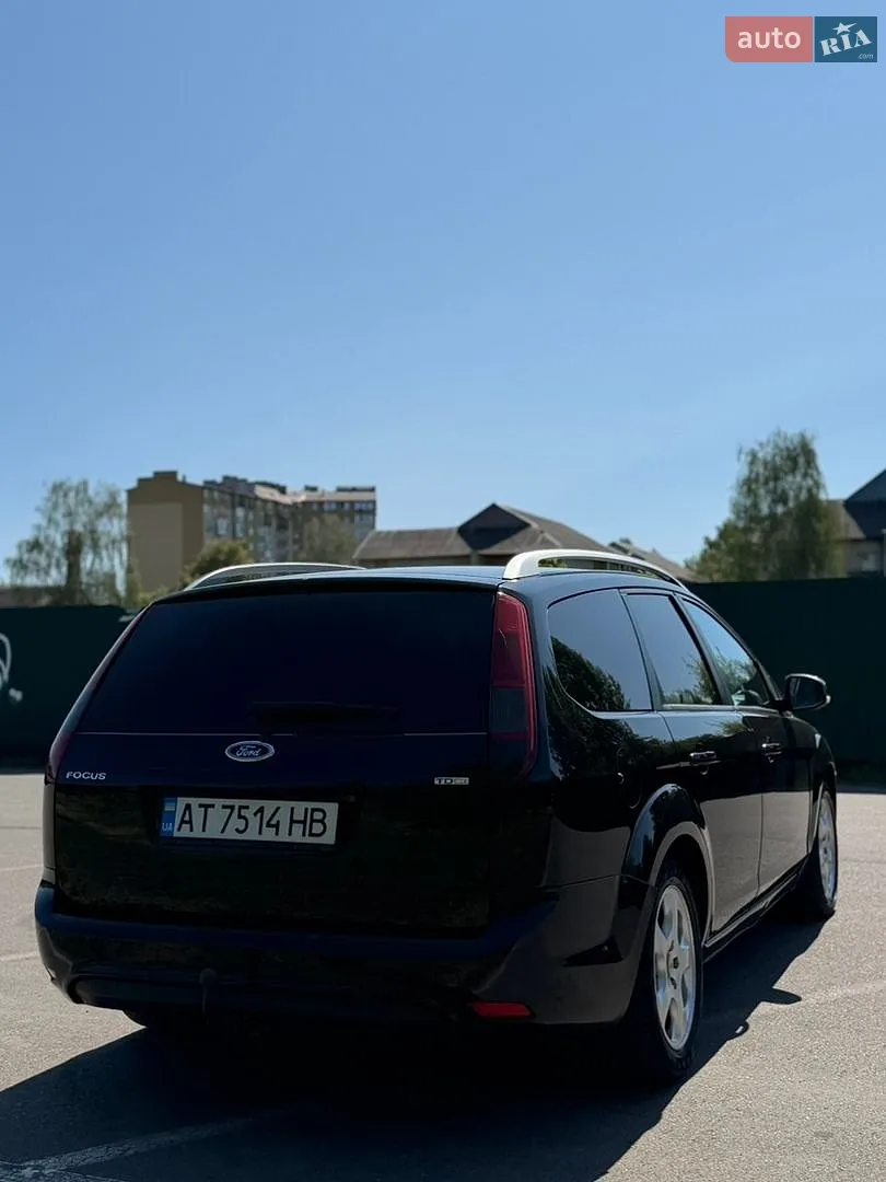 2010 Ford Focus - мініатюра 8