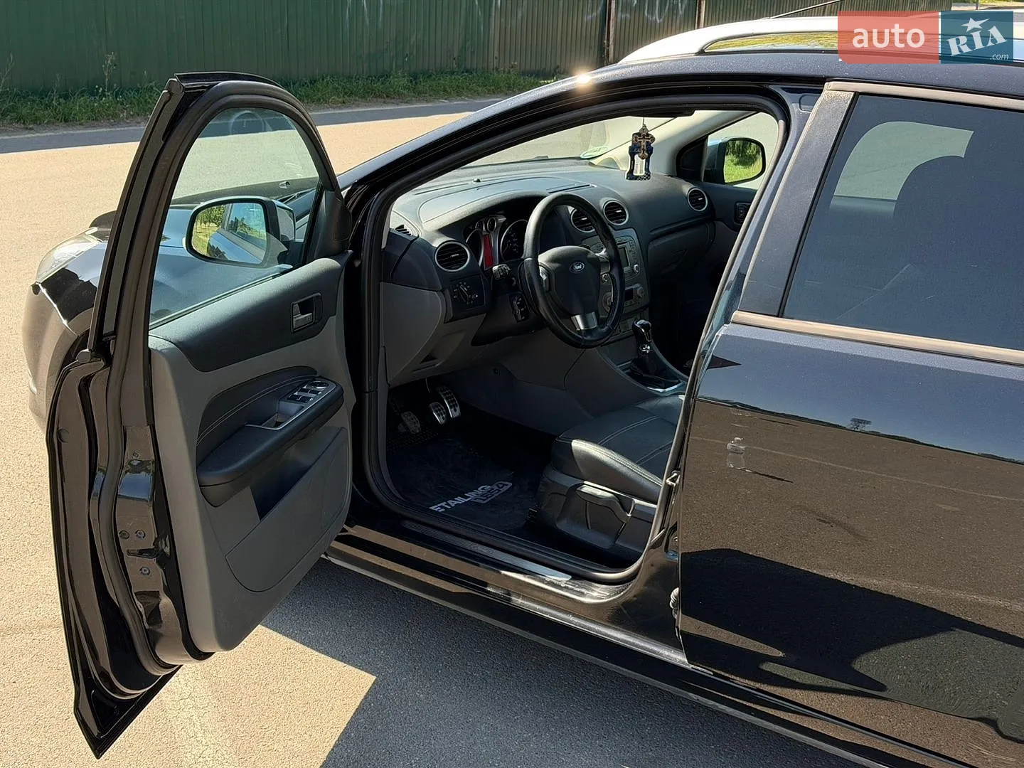 2010 Ford Focus - мініатюра 15
