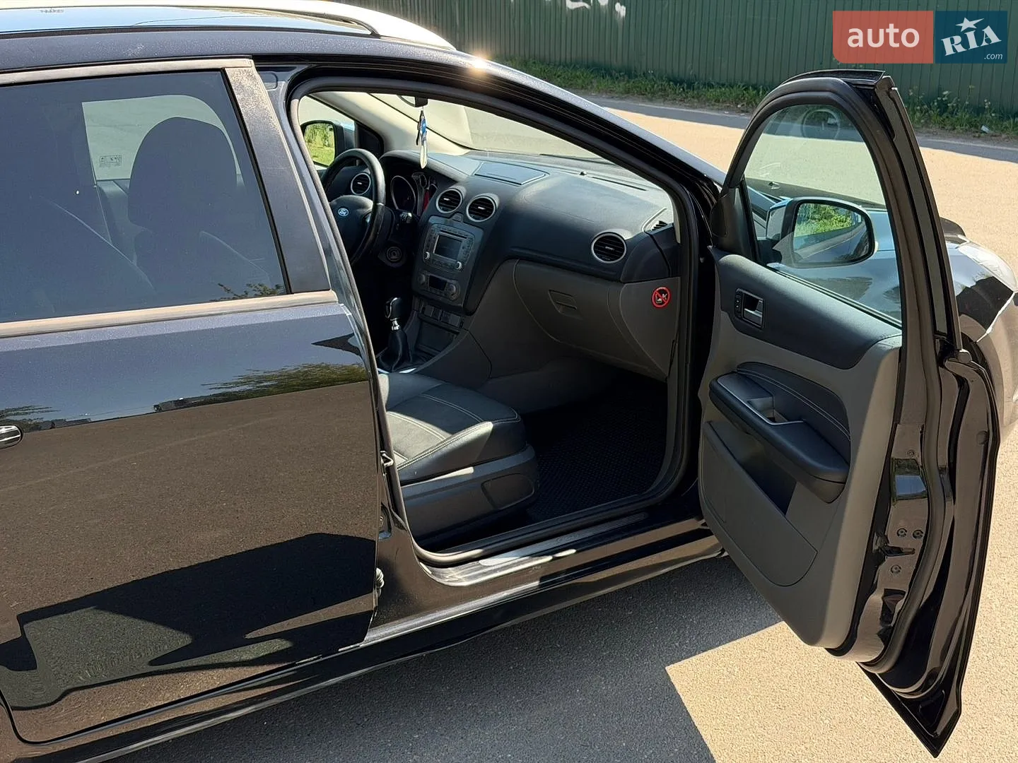 2010 Ford Focus - мініатюра 19