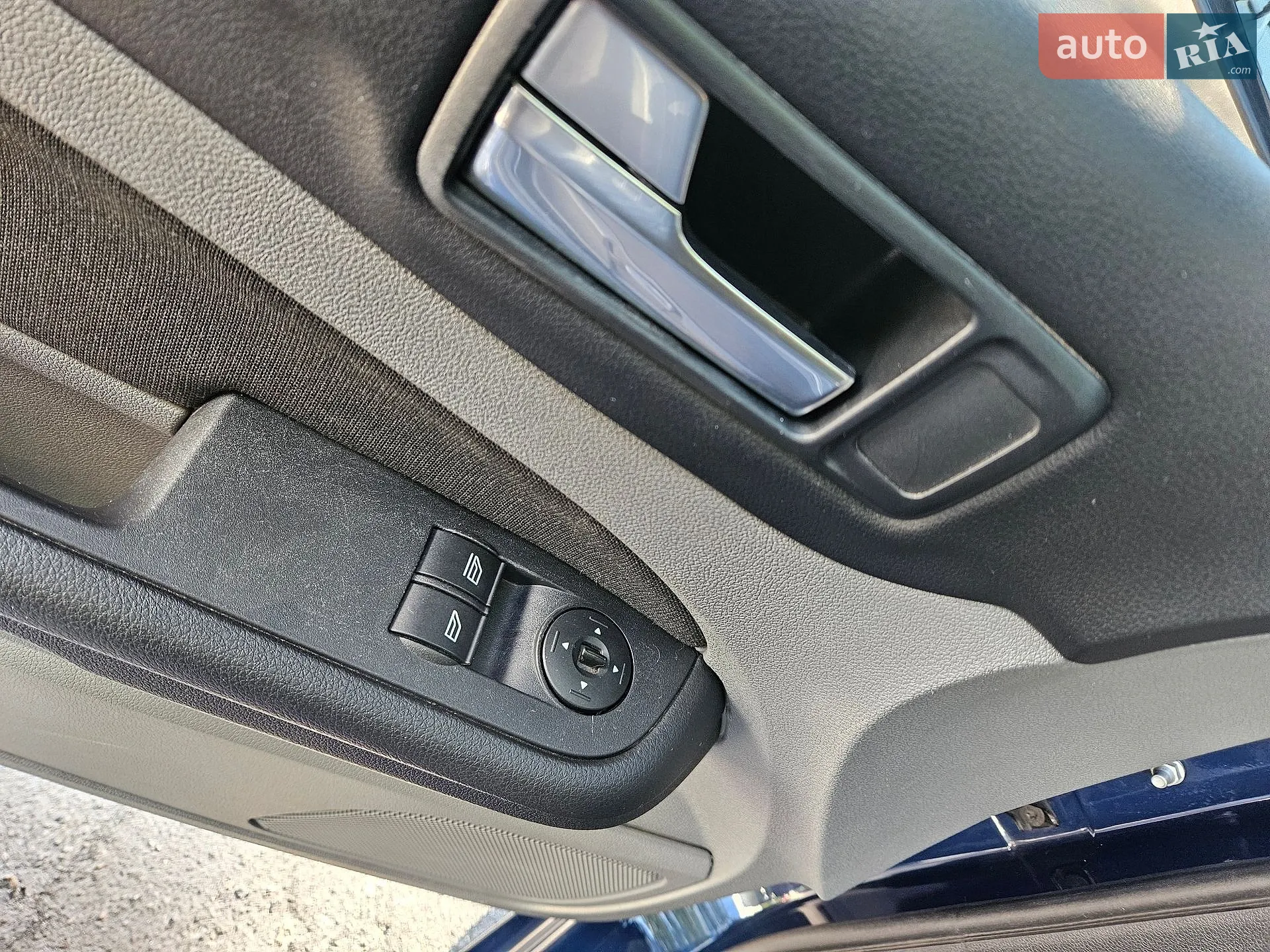 2010 Ford Focus - мініатюра 13