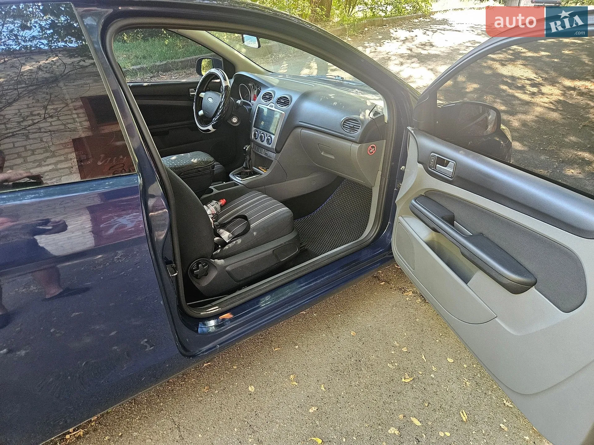2010 Ford Focus - мініатюра 8