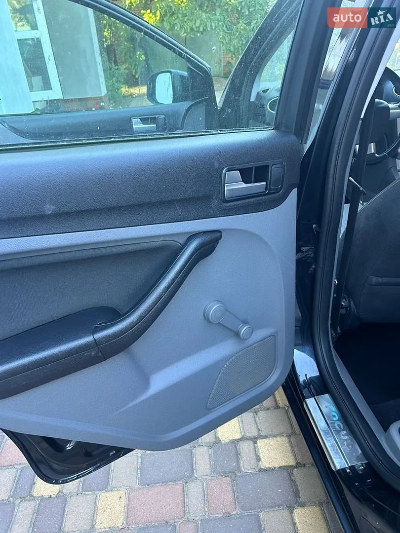2011 Ford Focus - мініатюра 23