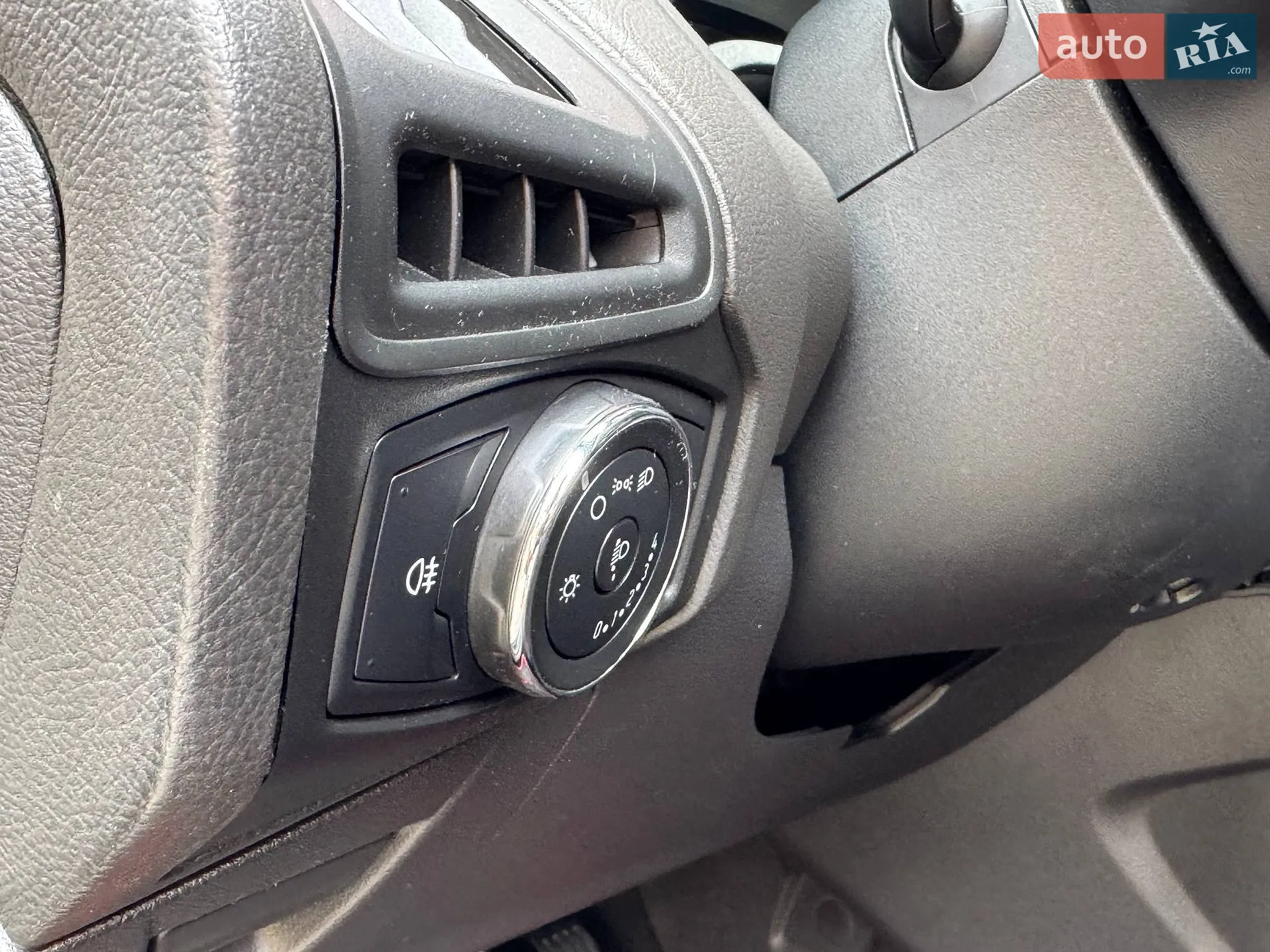 2011 Ford Focus - мініатюра 12