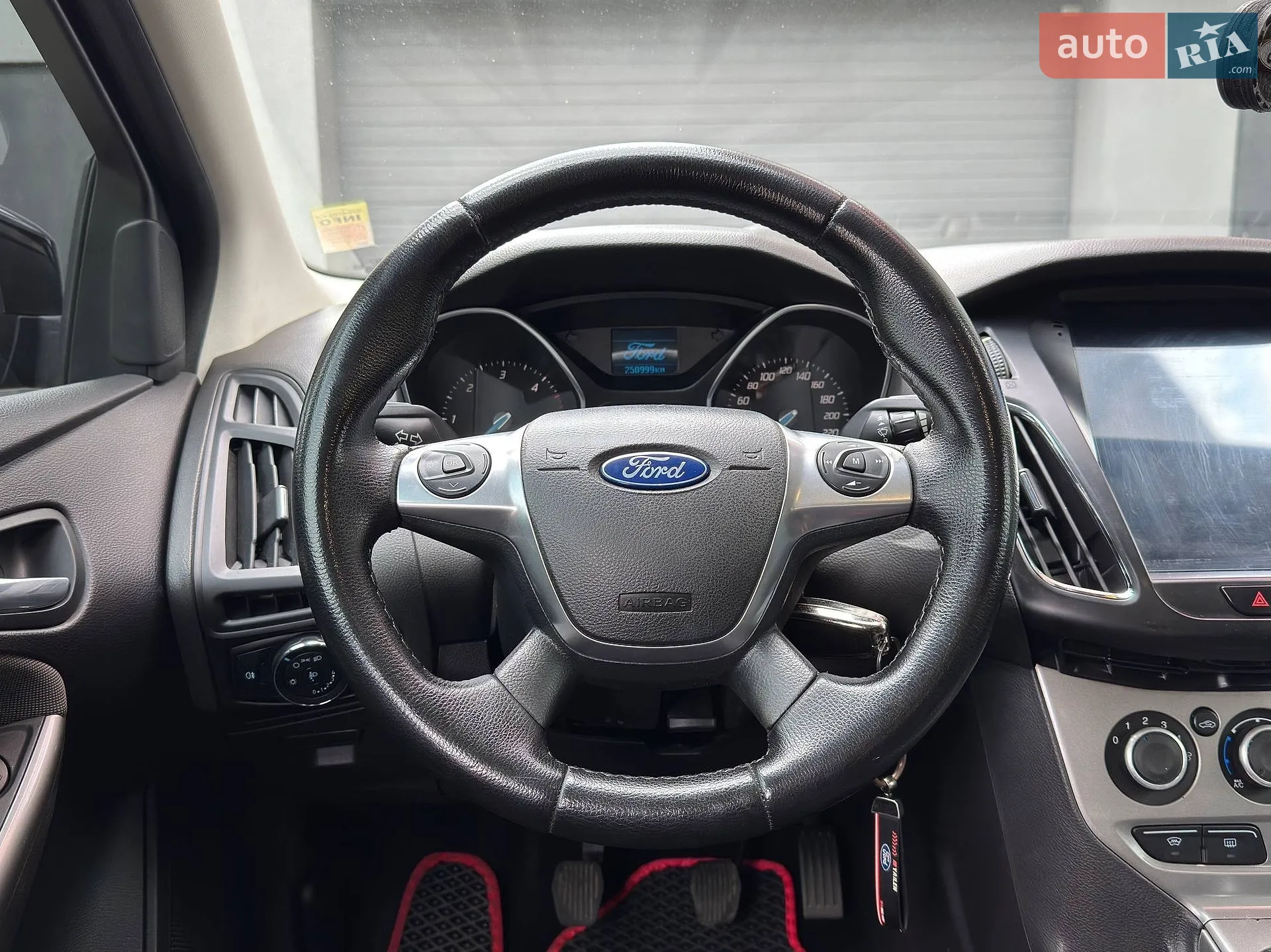 2011 Ford Focus - мініатюра 20