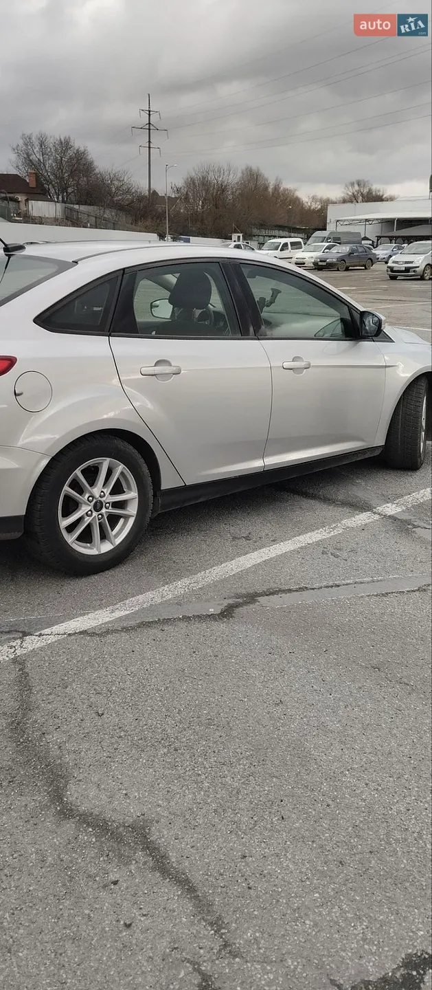 2017 Ford Focus - мініатюра 6