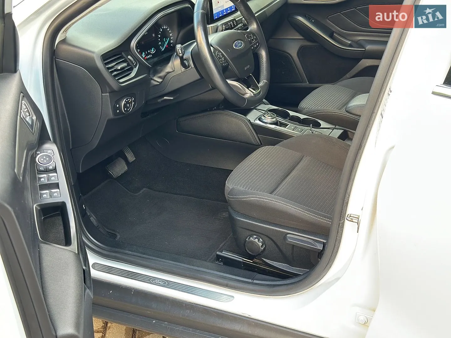 2021 Ford Focus - мініатюра 16