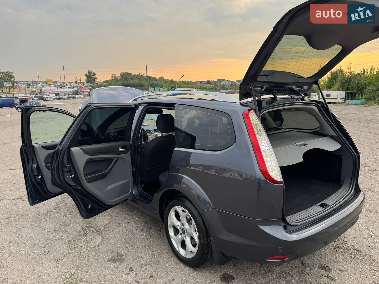 2011 Ford Focus - мініатюра 23