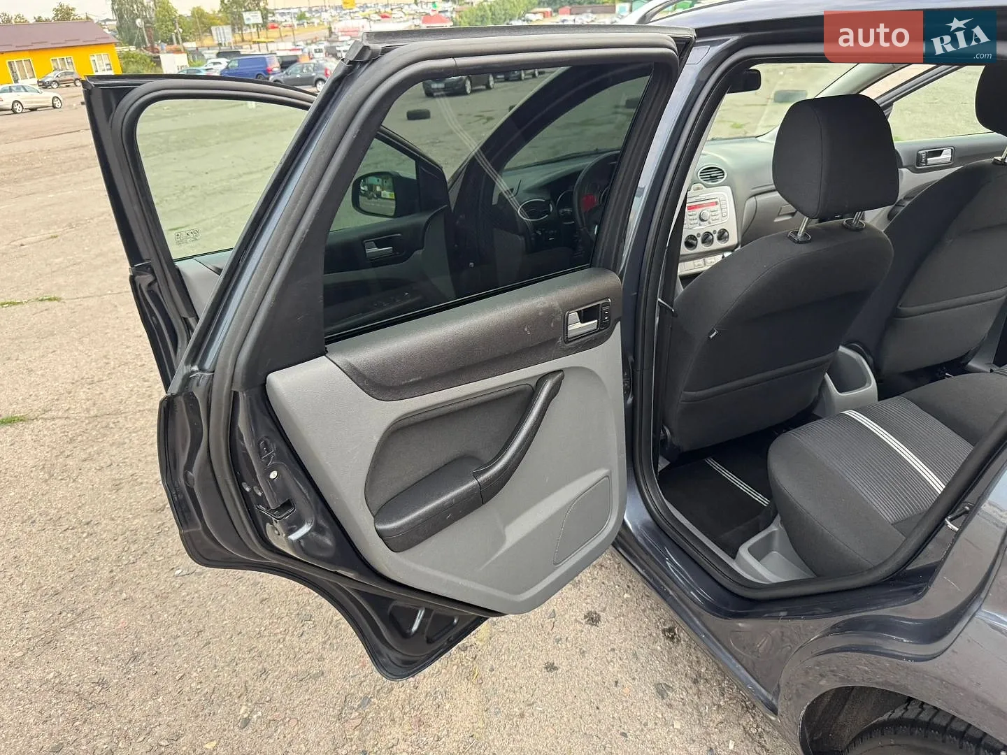 2011 Ford Focus - мініатюра 38