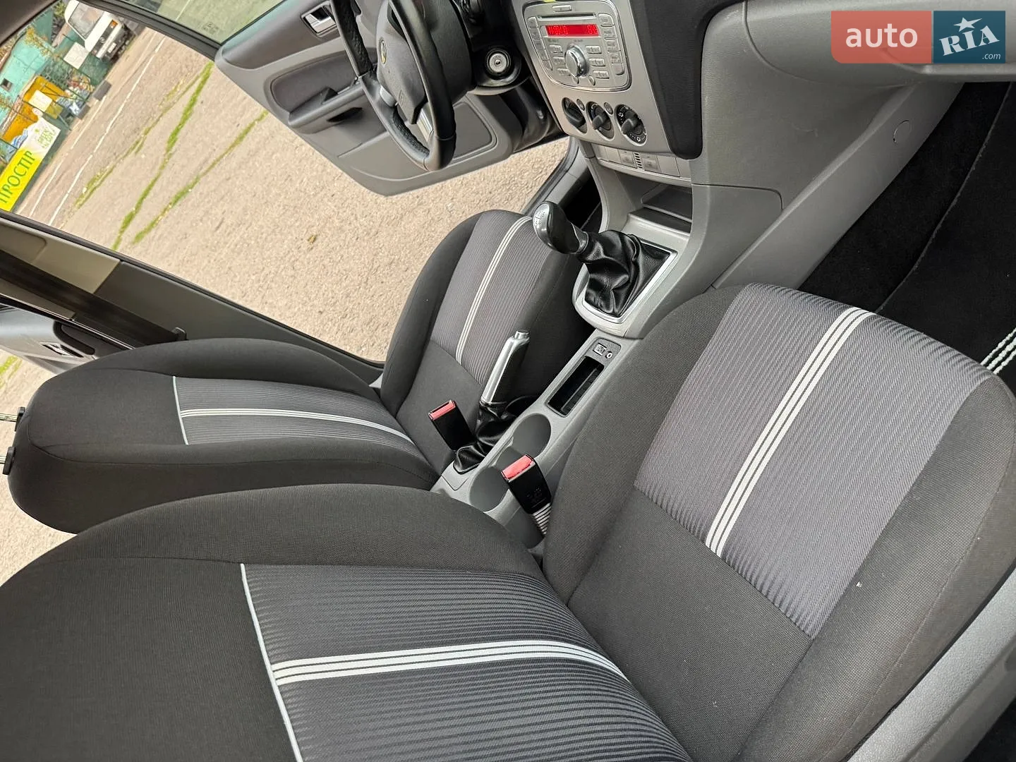 2011 Ford Focus - мініатюра 47