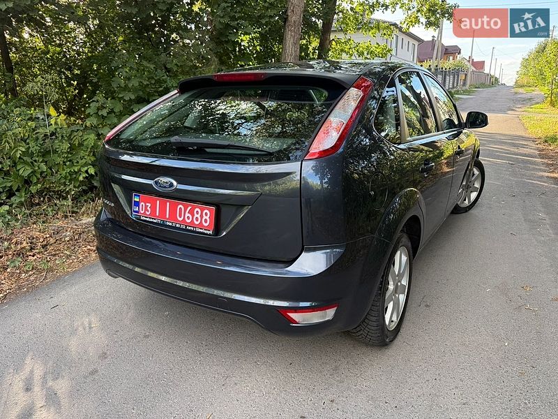 Хетчбек Ford Focus 2010 в Рівному