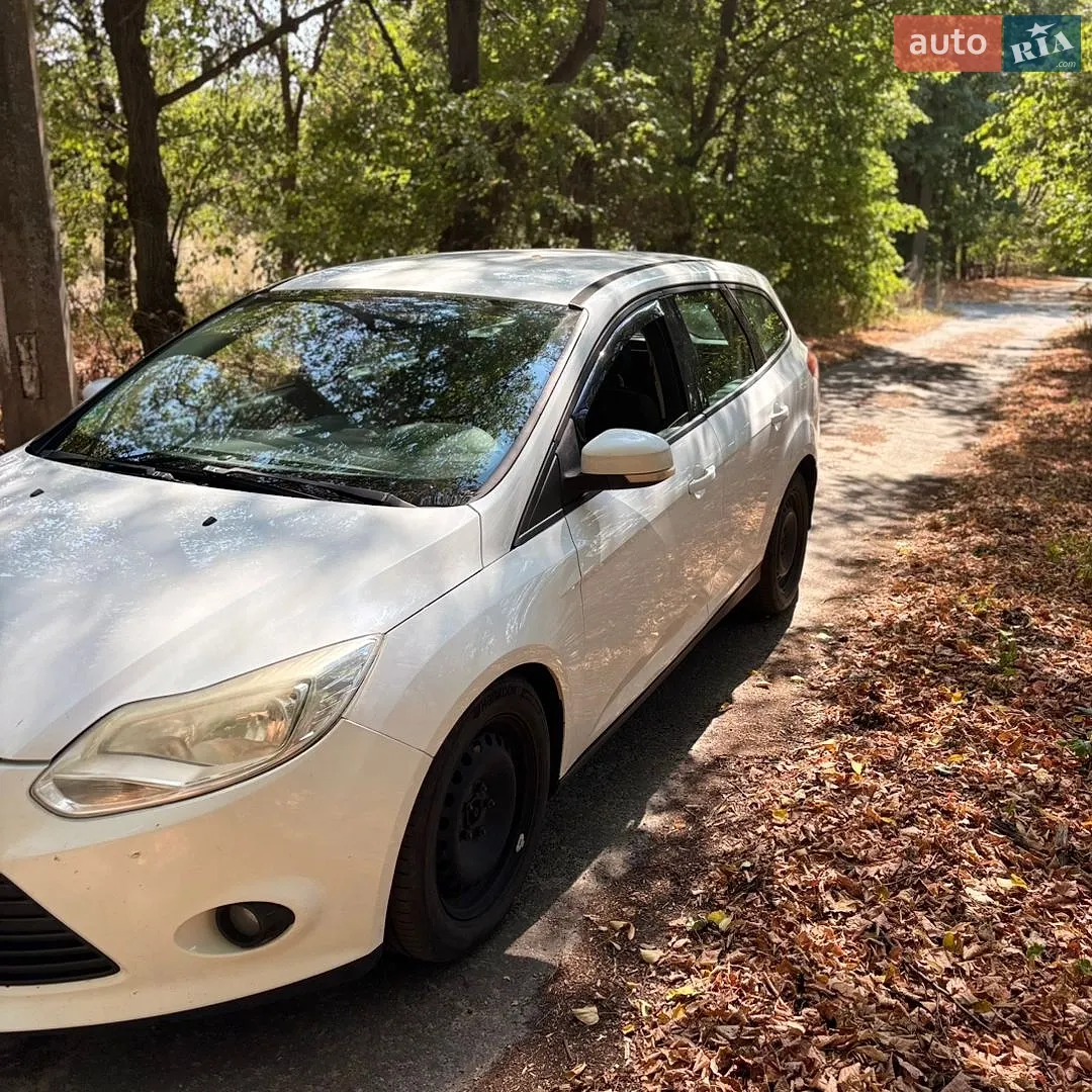 2011 Ford Focus - фото 1