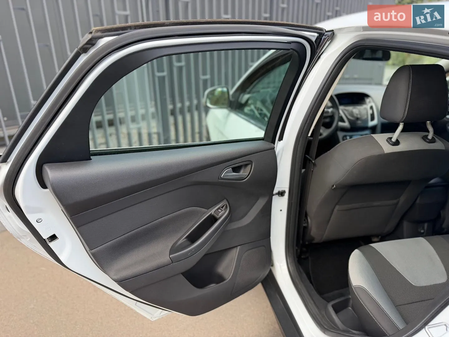2012 Ford Focus - мініатюра 25