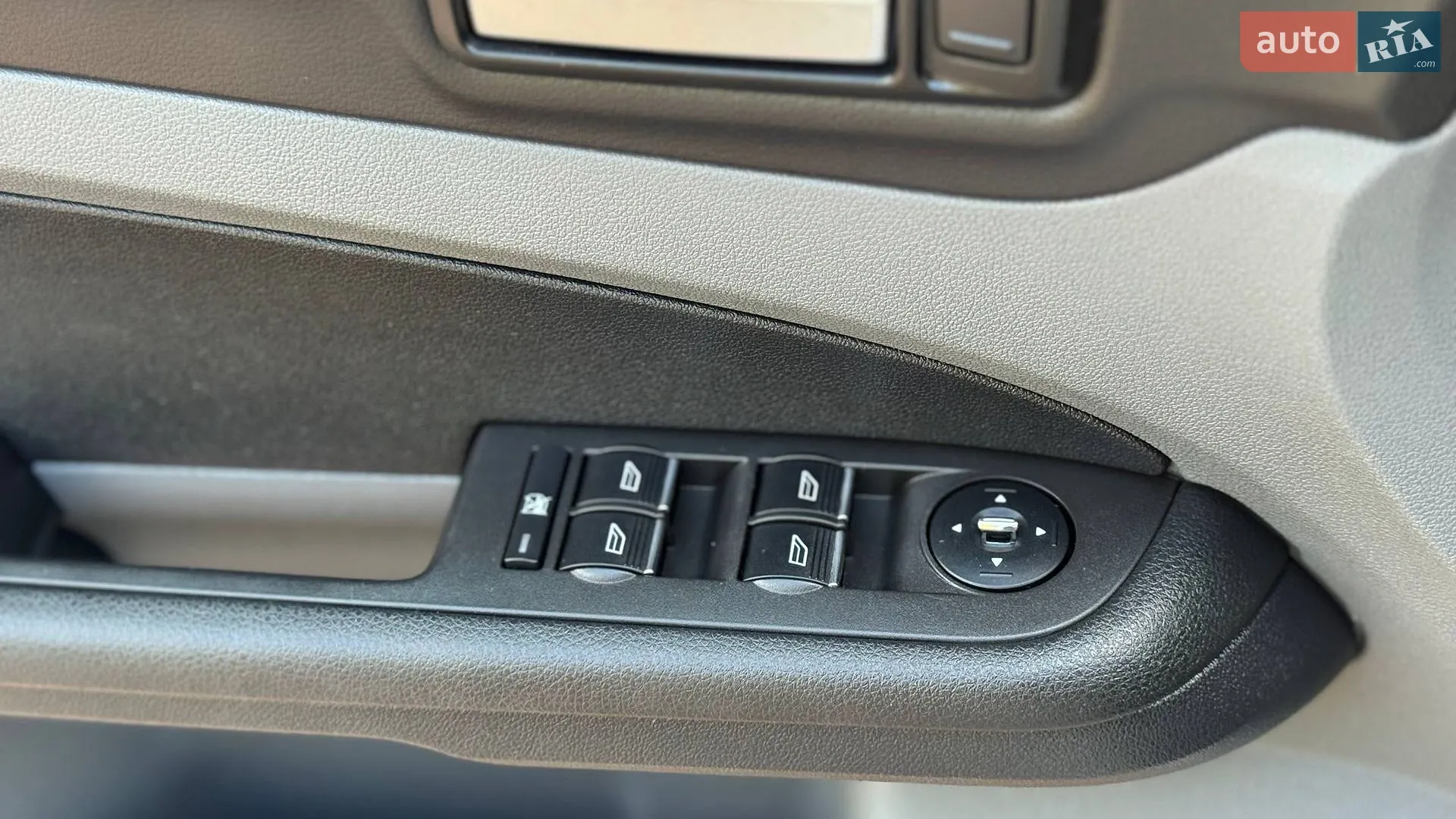 2010 Ford Focus - мініатюра 19