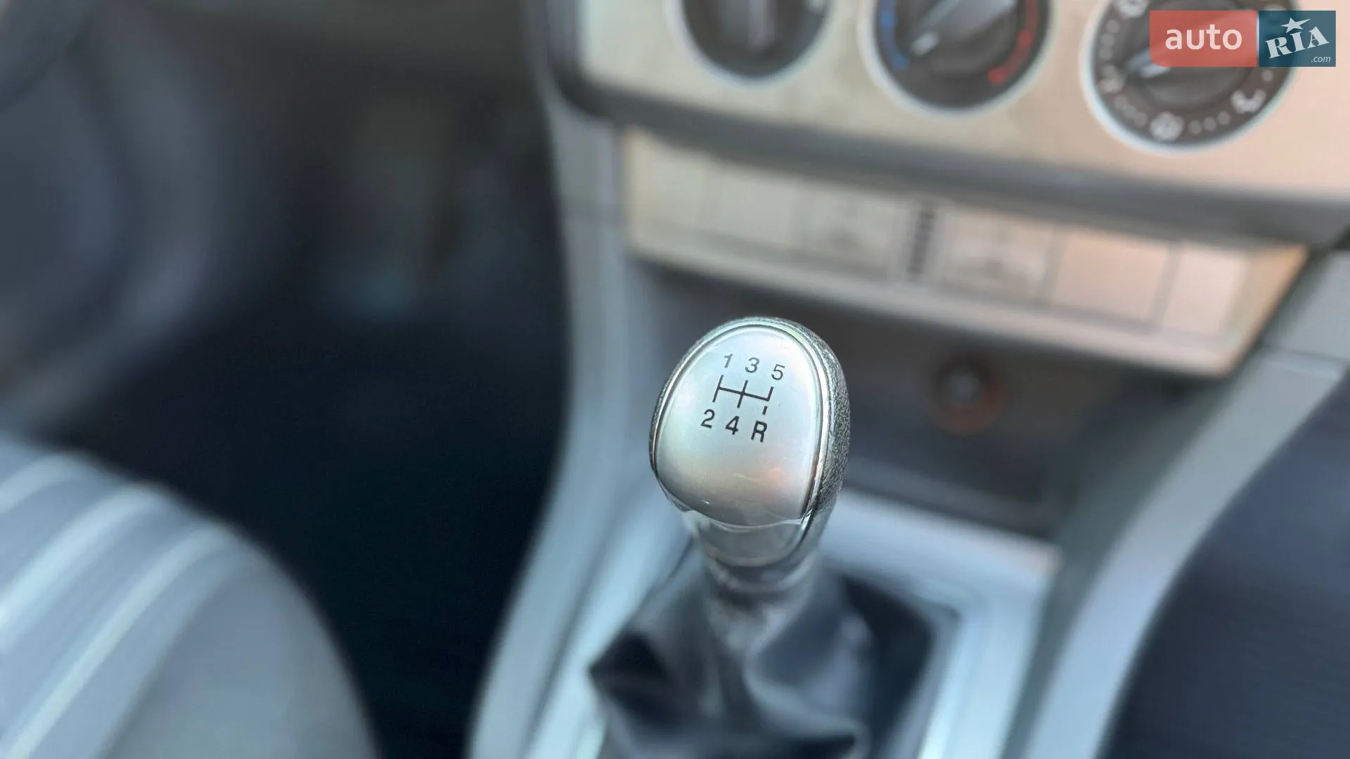 2010 Ford Focus - мініатюра 32