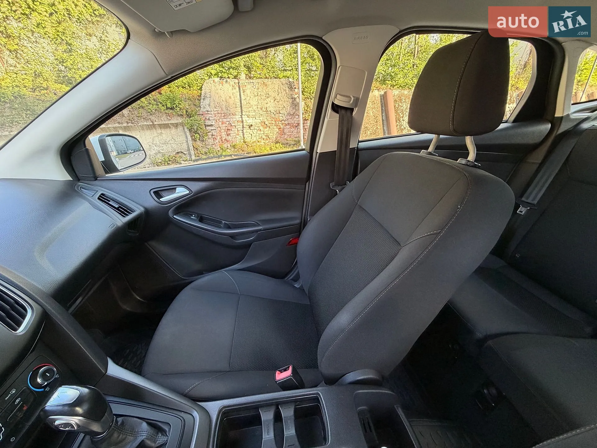 2016 Ford Focus - мініатюра 27
