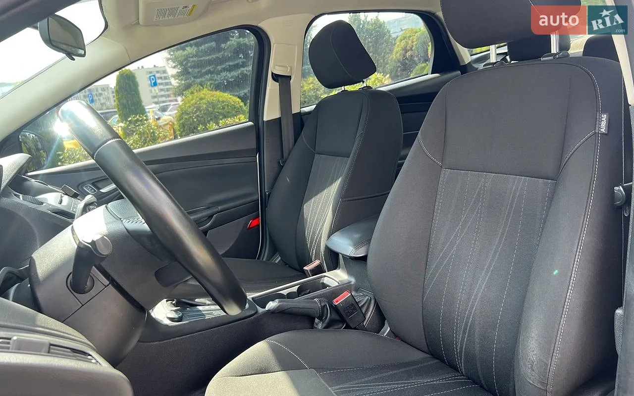 2015 Ford Focus - мініатюра 9