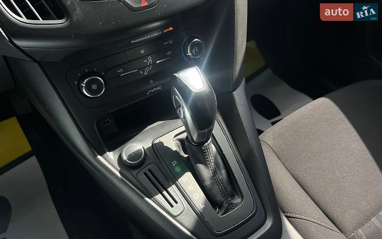 2015 Ford Focus - мініатюра 18