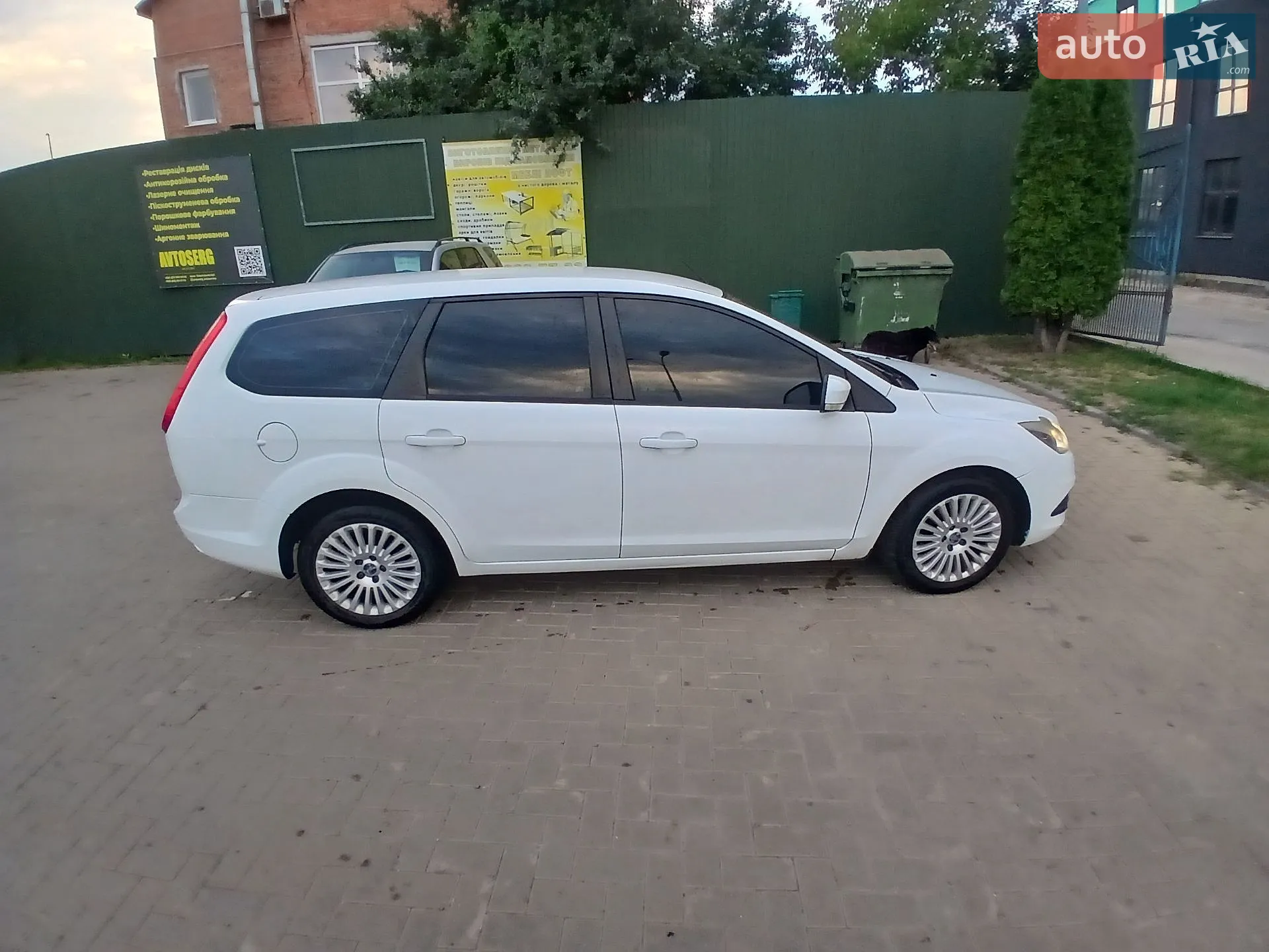 2010 Ford Focus - мініатюра 13