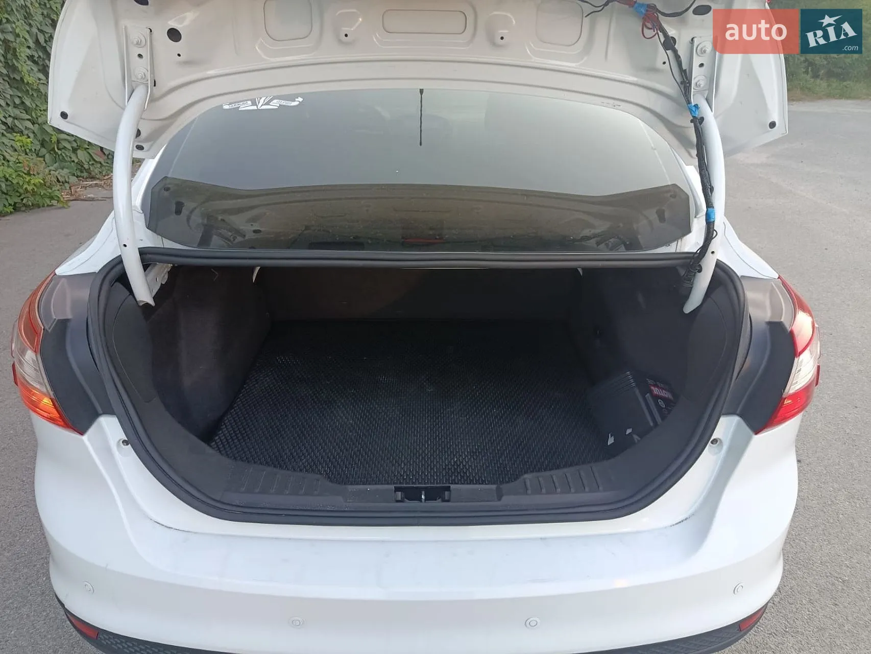2011 Ford Focus - мініатюра 11