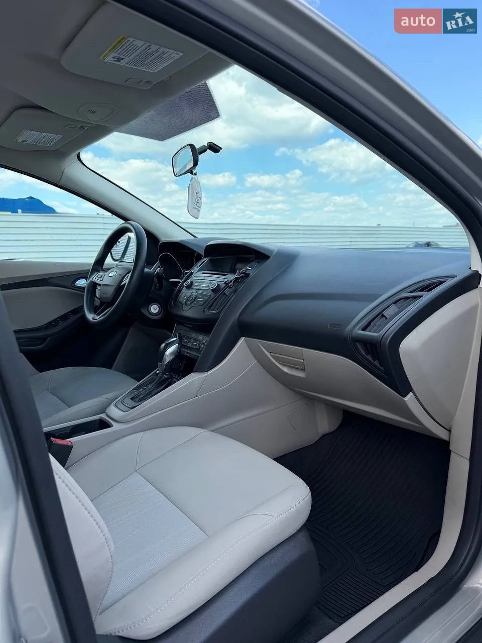 2016 Ford Focus - мініатюра 11