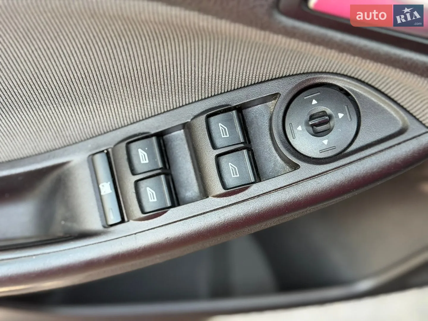 2012 Ford Focus - мініатюра 16
