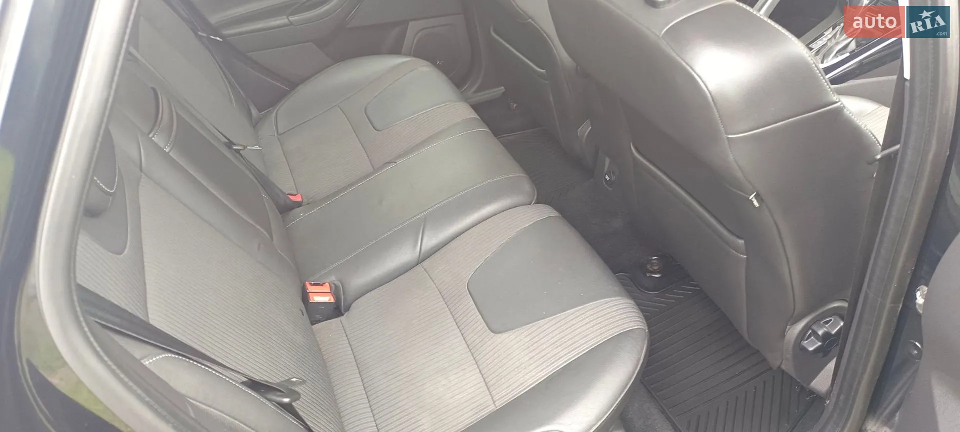 2013 Ford Focus - мініатюра 9
