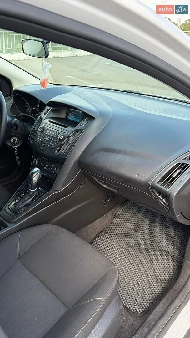2016 Ford Focus - мініатюра 13