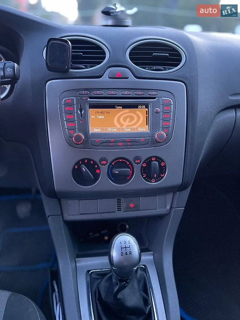 2010 Ford Focus - мініатюра 17