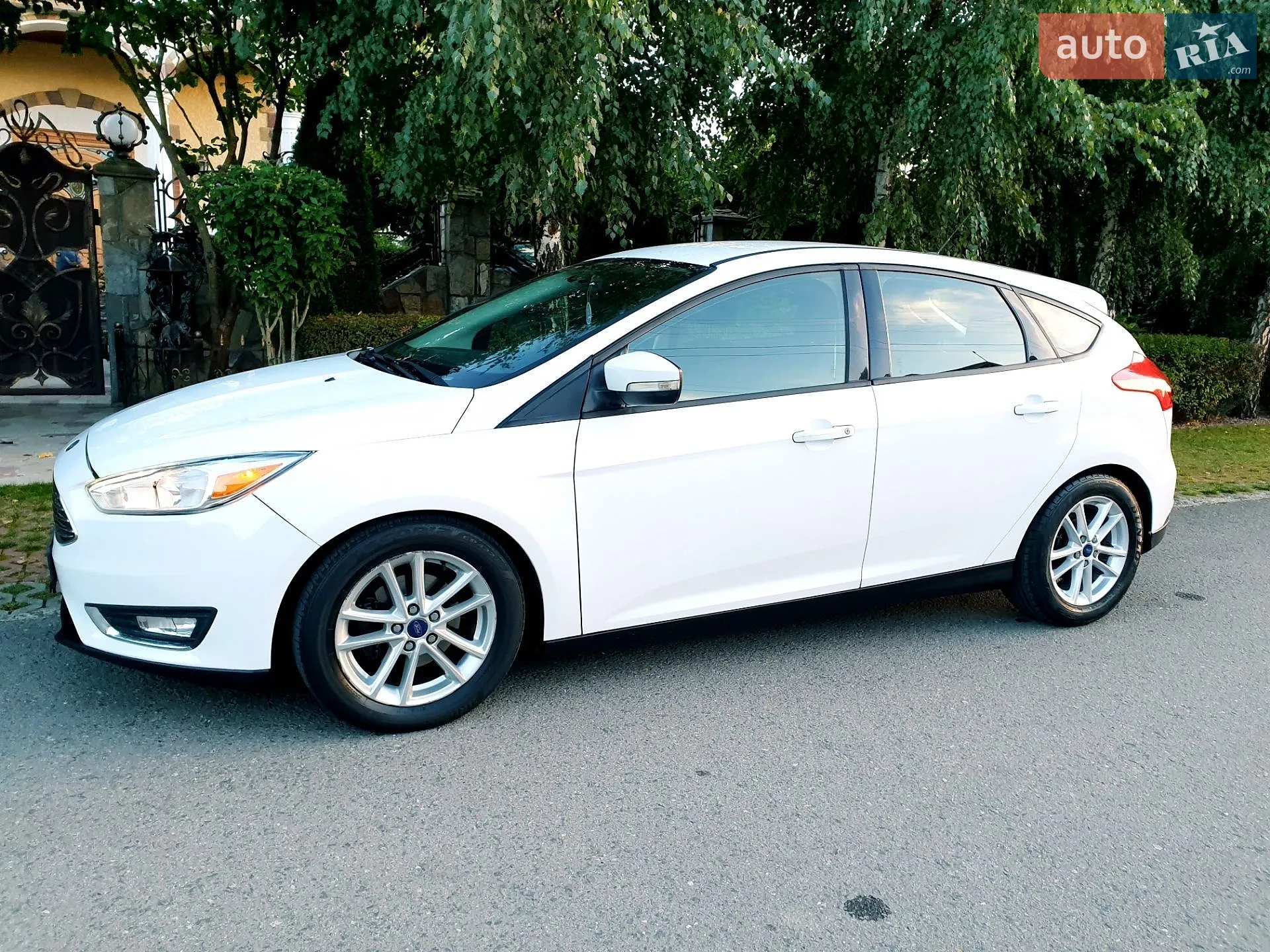 2016 Ford Focus - мініатюра 17