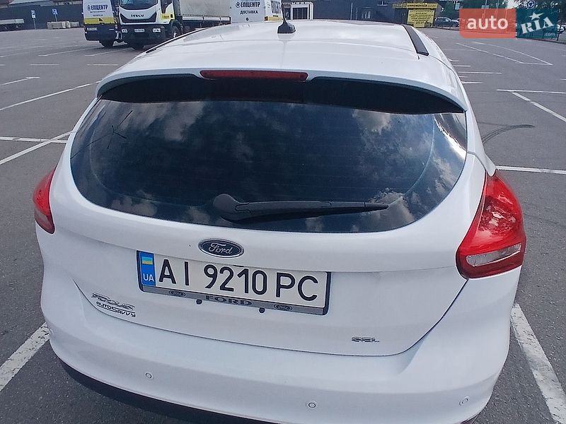 Хэтчбек Ford Focus 2017 в Киеве