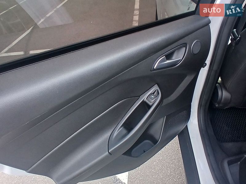 Хэтчбек Ford Focus 2017 в Киеве