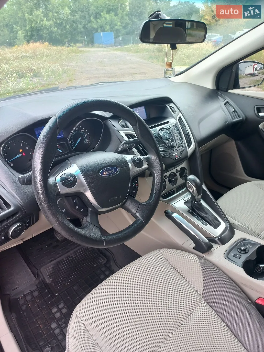2012 Ford Focus - мініатюра 13