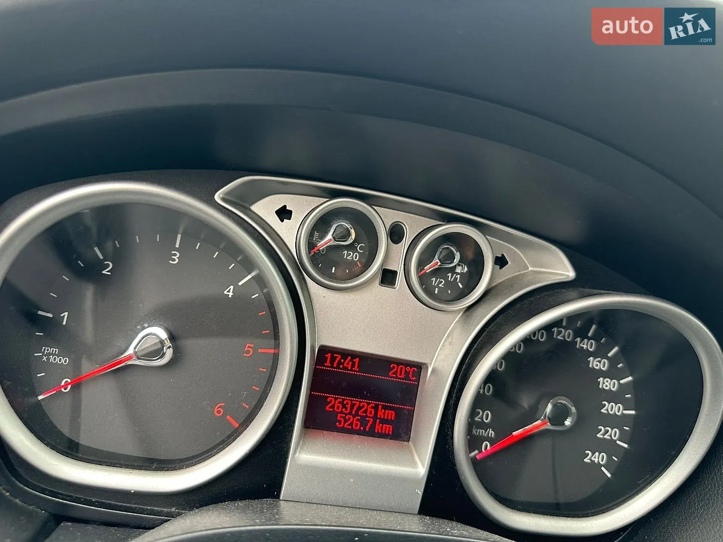 2010 Ford Focus - мініатюра 22