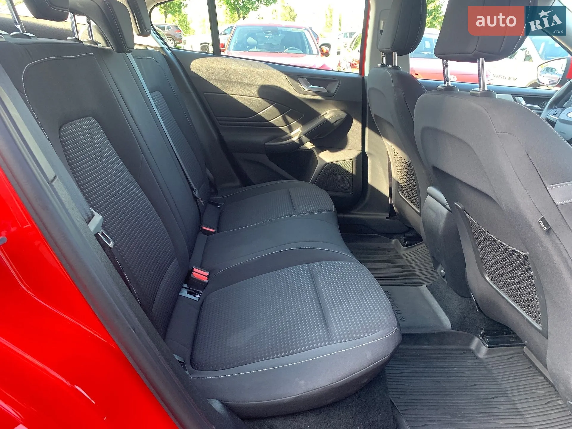 2019 Ford Focus - мініатюра 18
