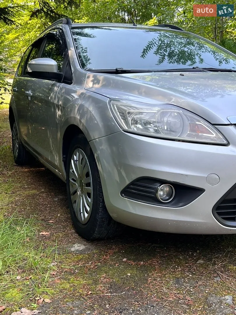 2010 Ford Focus - мініатюра 7