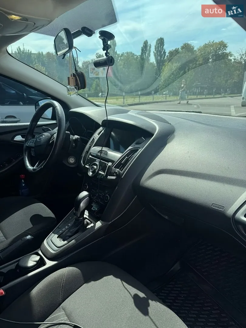 2017 Ford Focus - мініатюра 10