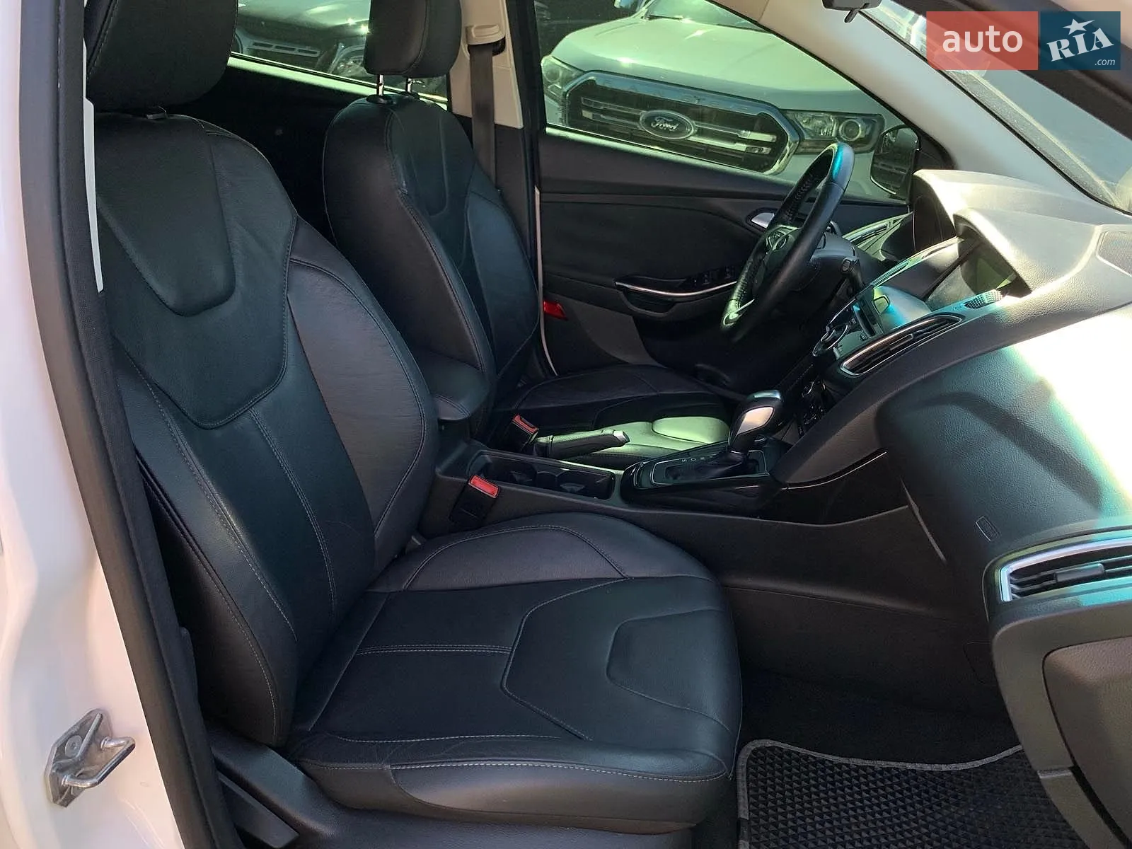 2015 Ford Focus - мініатюра 28