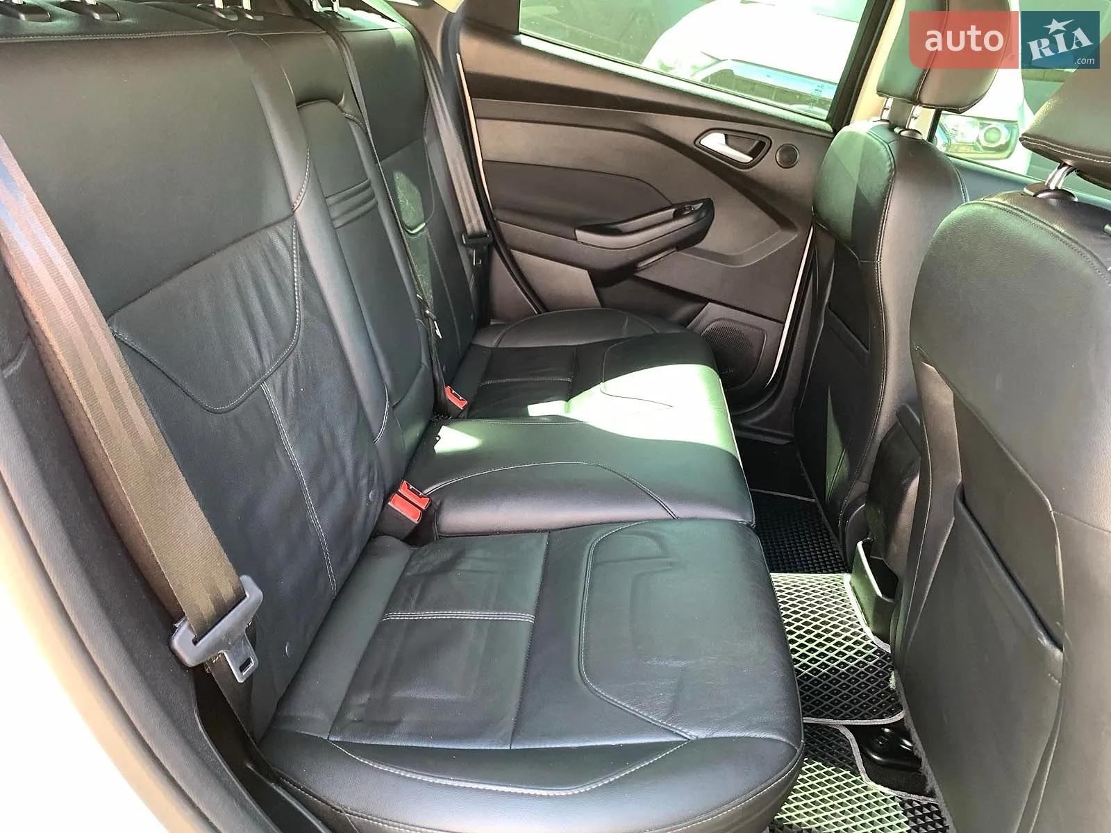 2015 Ford Focus - мініатюра 25