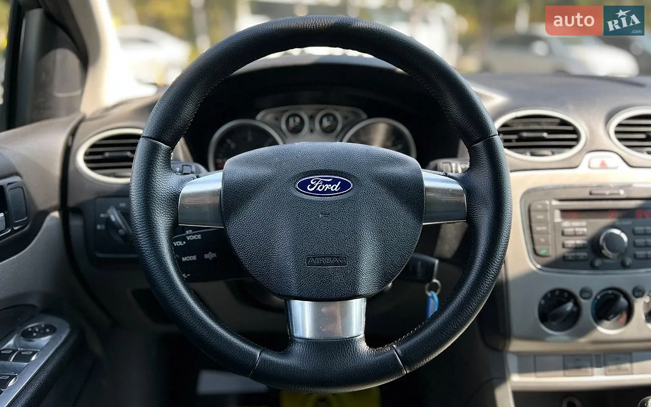 2010 Ford Focus - мініатюра 11