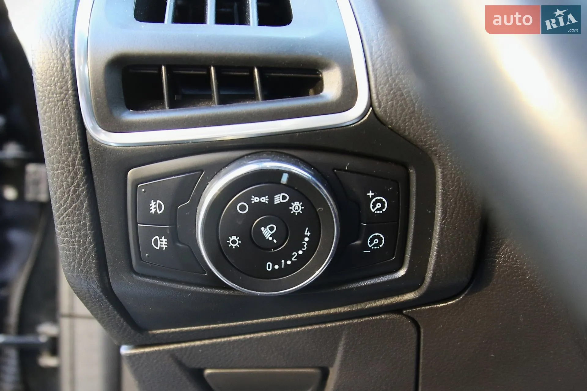 2011 Ford Focus - мініатюра 20