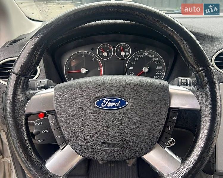Універсал Ford Focus 2005 в Яворові