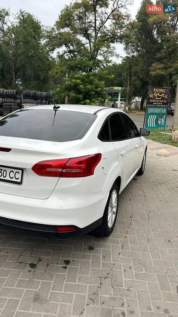 2015 Ford Focus - мініатюра 9