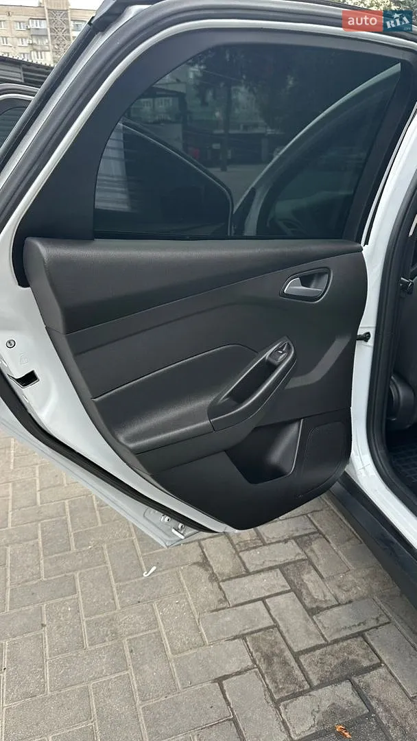 2015 Ford Focus - мініатюра 22