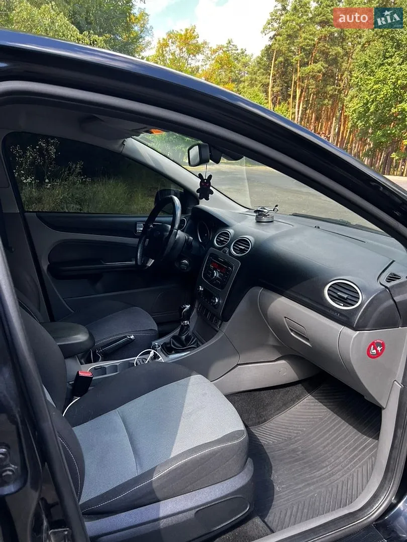 2010 Ford Focus - мініатюра 12
