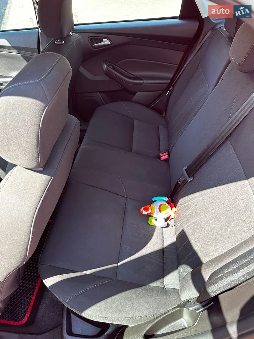 2016 Ford Focus - мініатюра 10